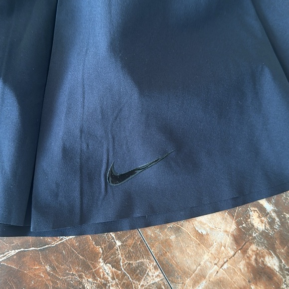 NIKE TENNIS SKORT - Picture 2 of 2